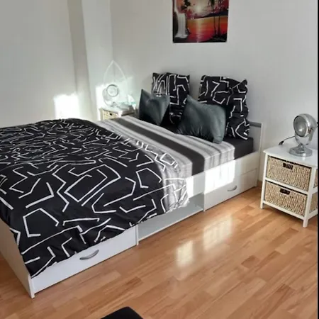 Aux Portes De Brisach 塞莱斯塔